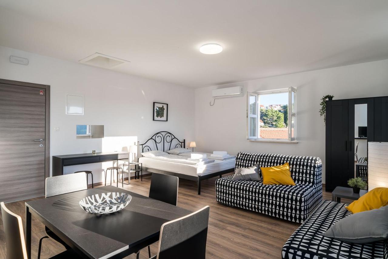 Residence & Pool Villa Schwarz Suites 察夫塔特 客房 照片
