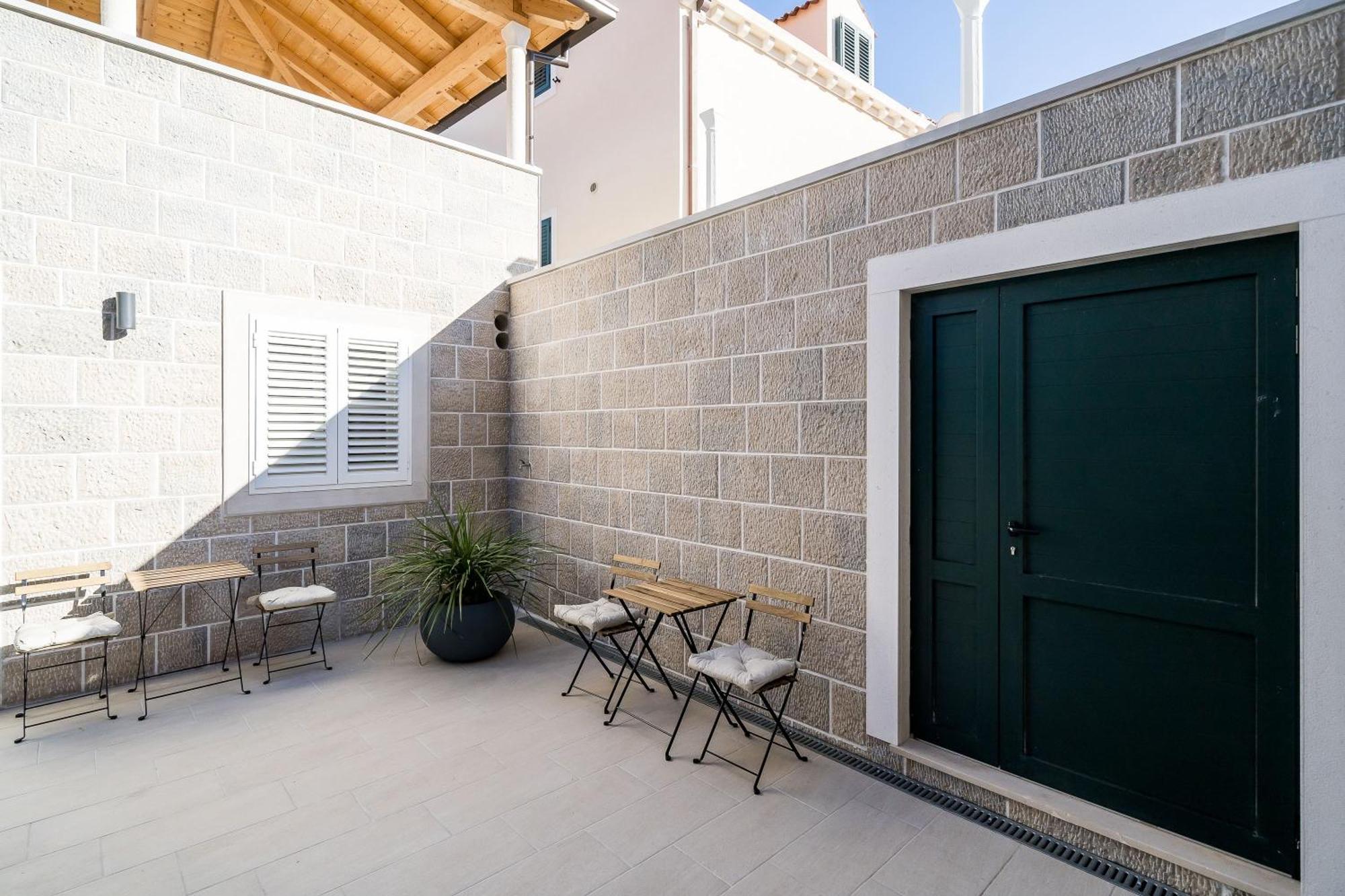 Residence & Pool Villa Schwarz Suites 察夫塔特 客房 照片
